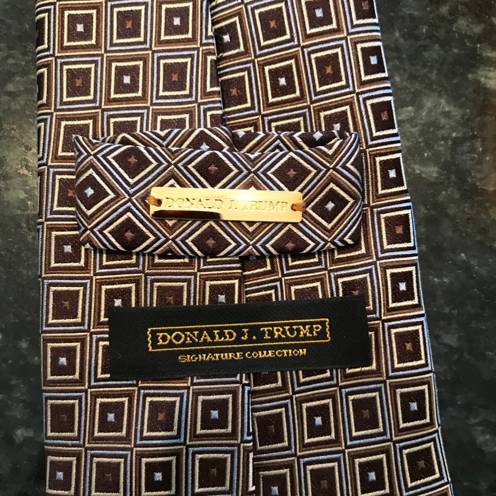 Brown Multi-Square Pattern - Picture 4 of 4